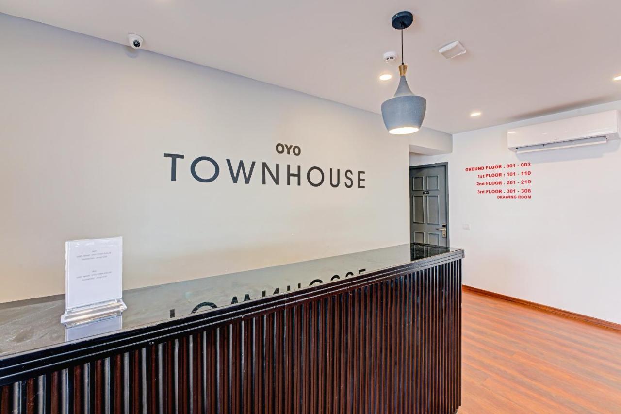 Oyo Townhouse 74871 Thoraipakkam Hotell Chennai Exteriör bild